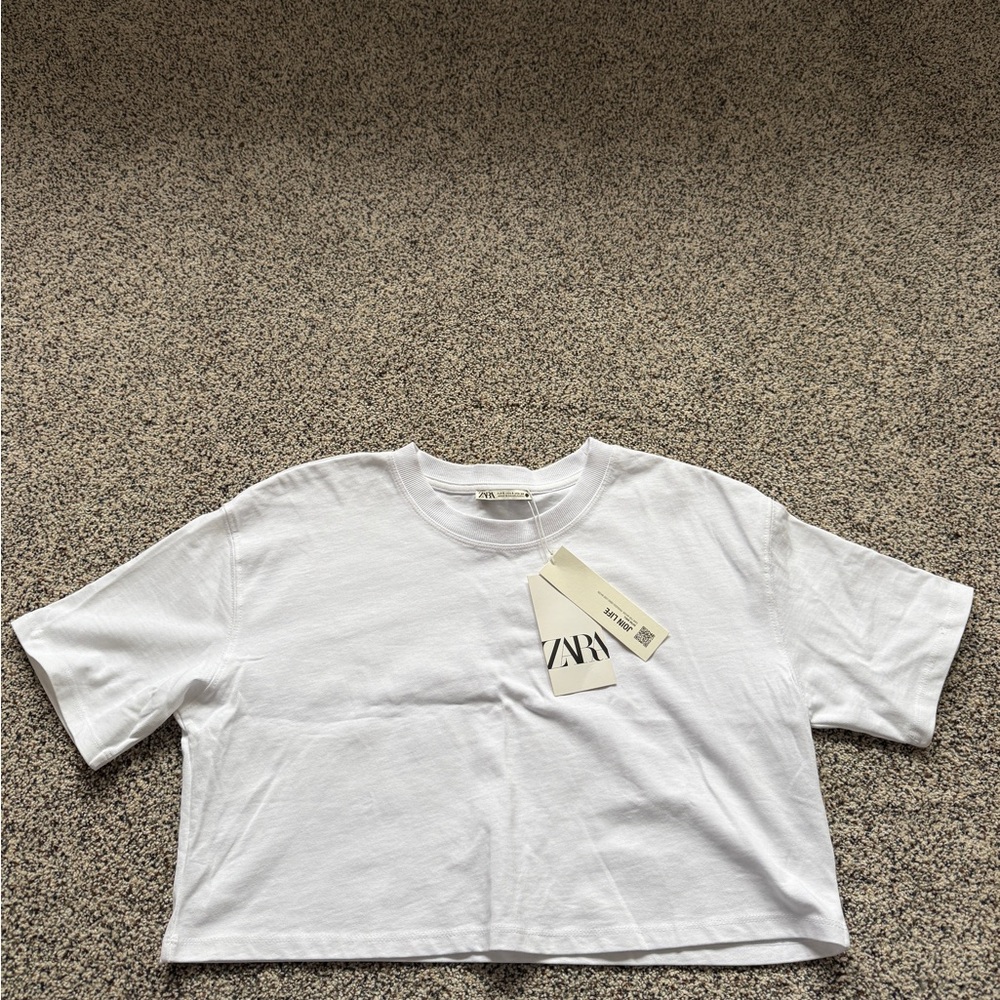 Zara Women's Classic White Short Sleeve Tee